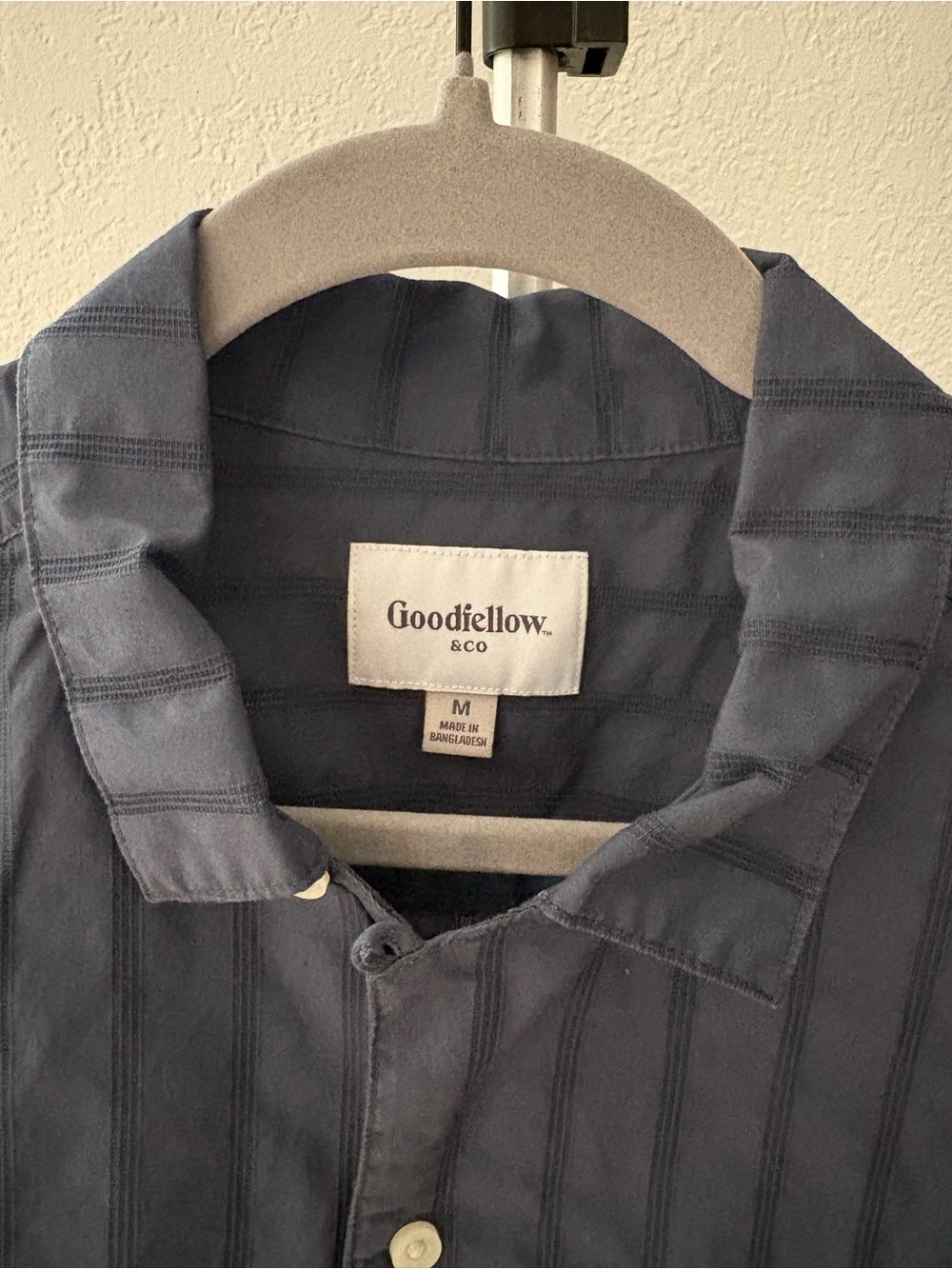 Goodfellow & Co Short Sleeve Stripe Button Up Men’s Shirt - Picture 2 of 4